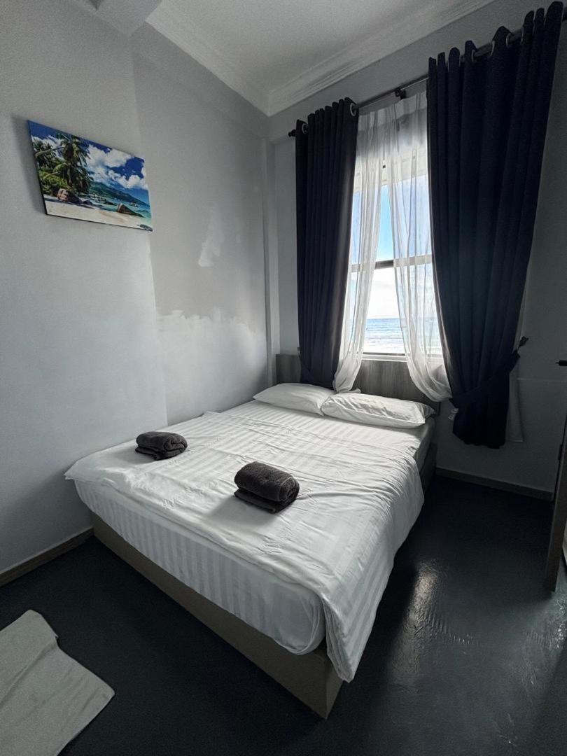 The Room Inn - Pasir Panjang كامبونغ كوالا بيسوت المظهر الخارجي الصورة